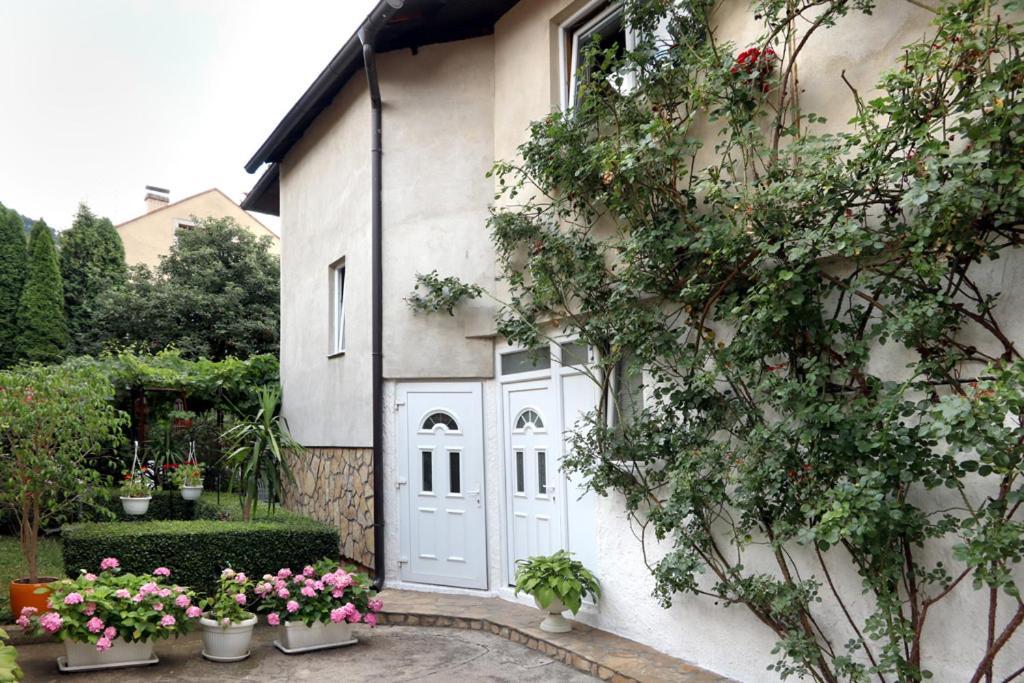 Modern&Cozy Bosnian House With Garden+Free Parking Hotel SJJ Exterior photo