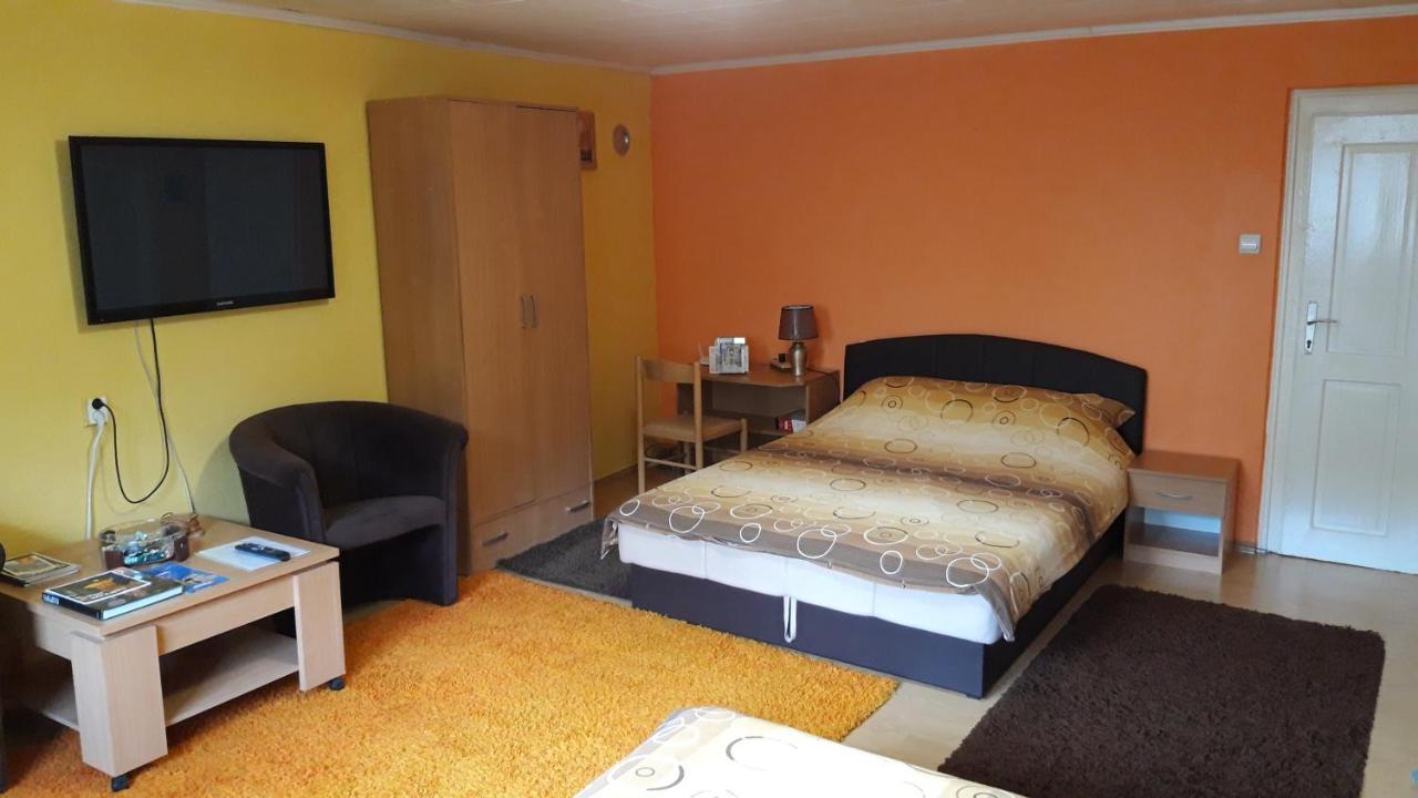 Modern&Cozy Bosnian House With Garden+Free Parking Hotel SJJ Exterior photo