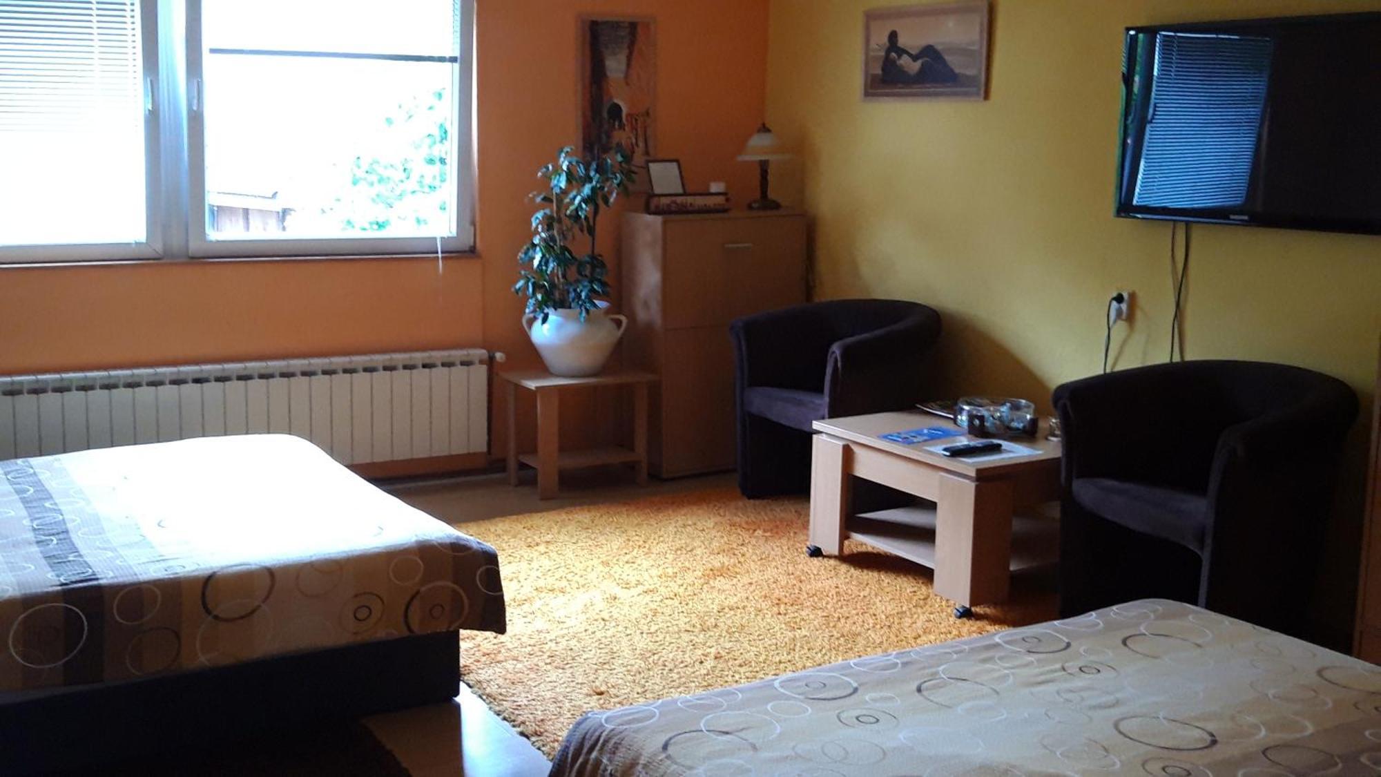 Modern&Cozy Bosnian House With Garden+Free Parking Hotel SJJ Room photo